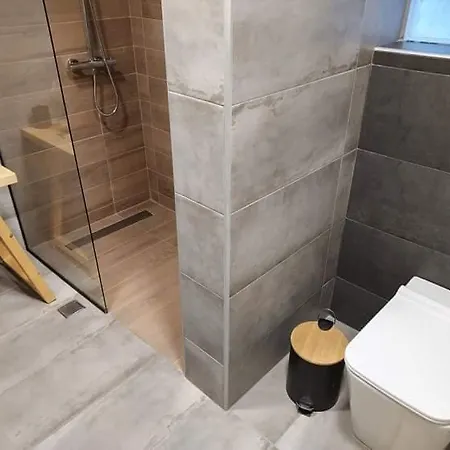 Nostos Lägenhetshotell Mousata