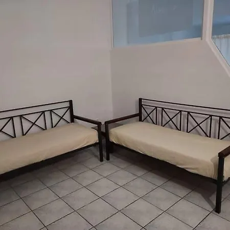 Nostos Lägenhetshotell Mousata