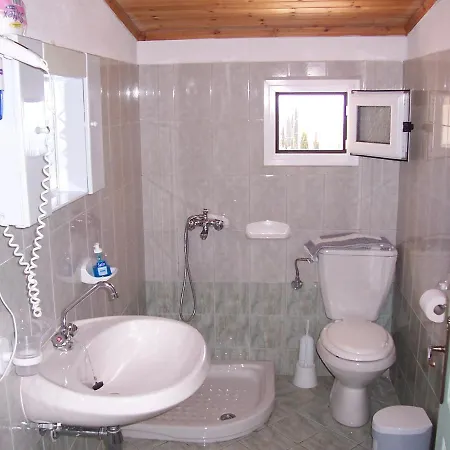 Nostos Lägenhetshotell